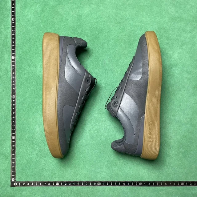 Unbranded Sneakers Low-Top Lace-Up with Gum Sole product detail image 6