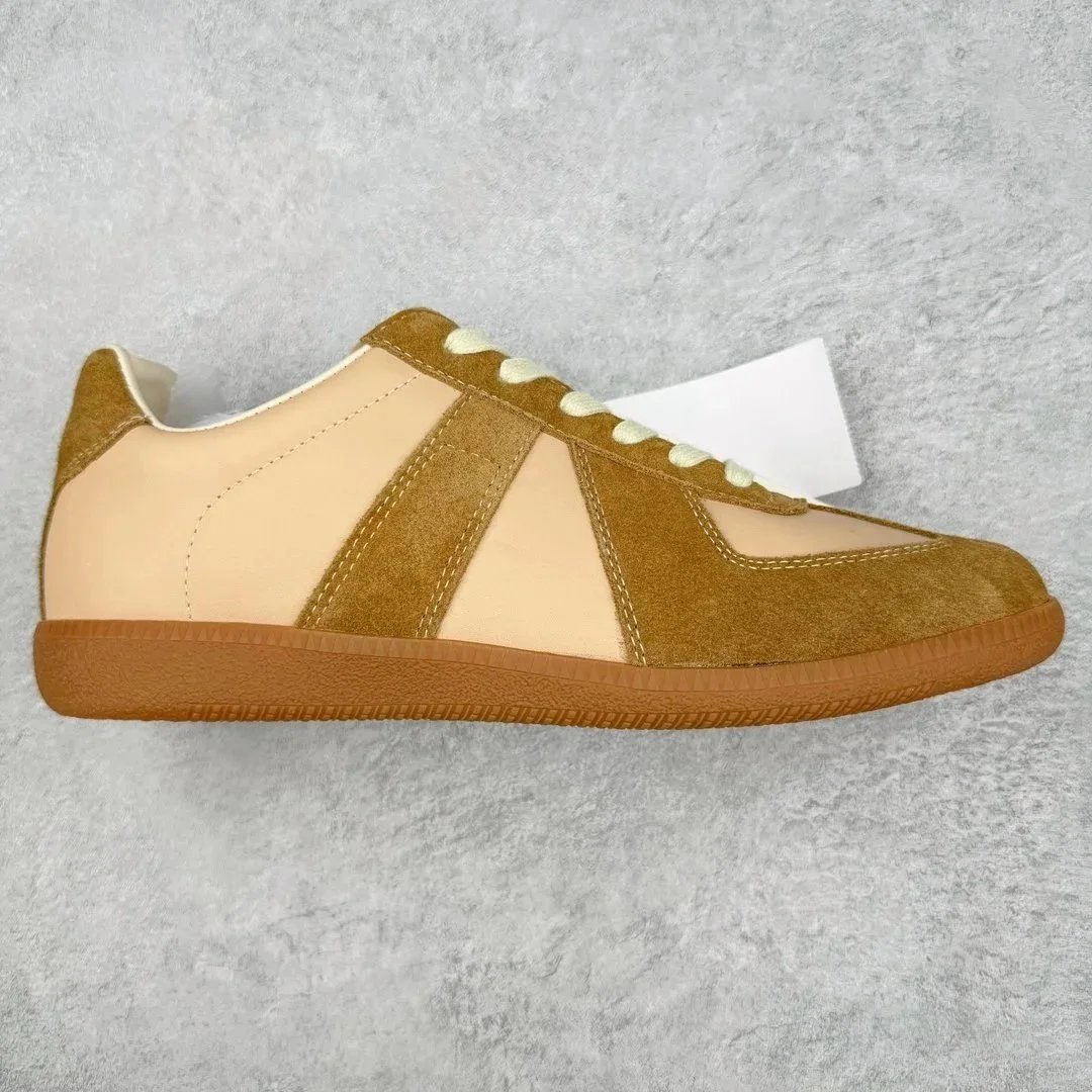 Unbranded Sneakers Low-top lace-up with suede overlays and gum soles image 3