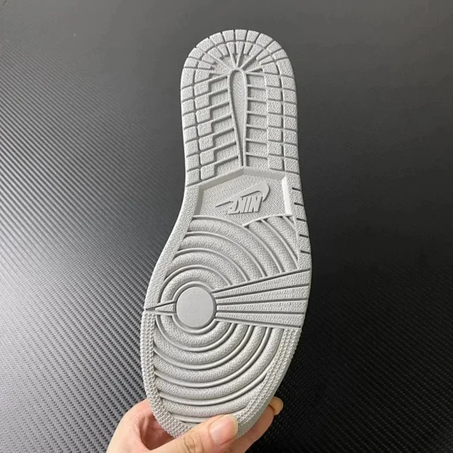 Nike Sneakers Air Jordan 1 Low product detail image 7