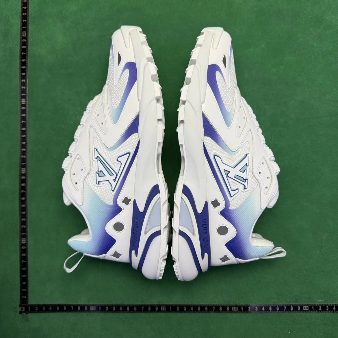 Louis Vuitton Sneakers Low-Top Chunky image 7
