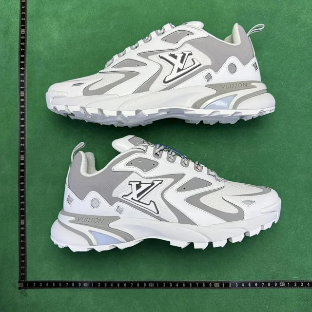 Louis Vuitton Sneakers Low-Top Chunky product detail image 87