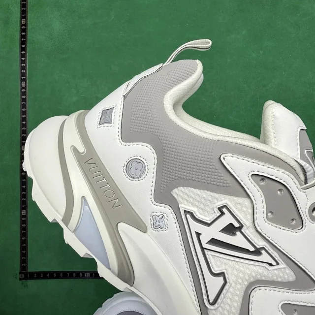 Louis Vuitton Sneakers Low-Top Chunky product detail image 92