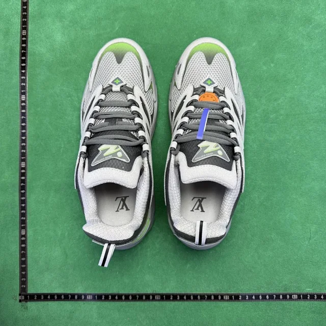 Louis Vuitton Sneakers Low-Top Chunky product detail image 99