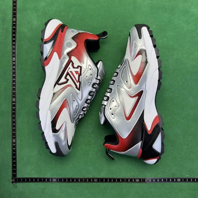 Louis Vuitton Sneakers Low-Top Chunky product detail image 50