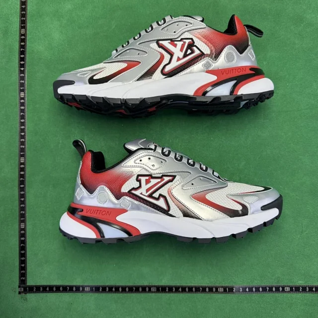 Louis Vuitton Sneakers Low-Top Chunky product detail image 49