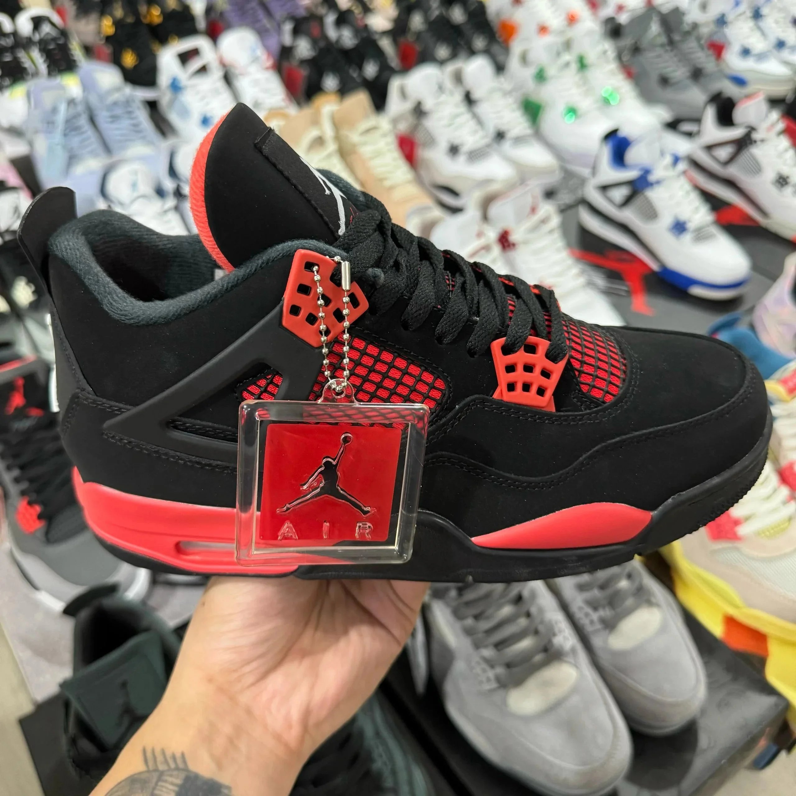 Jordan Sneakers Air 4 — red lightning