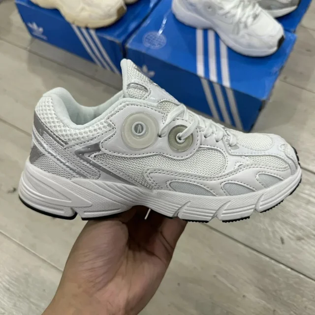 Adidas Sneakers Astir product detail image 2