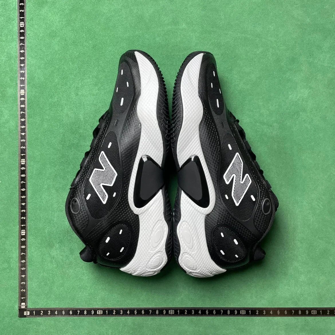 New Balance Sneakers Low-Top Basketball image 4