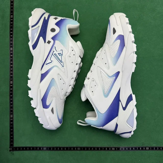 Louis Vuitton Sneakers Low-Top Chunky product detail image 69