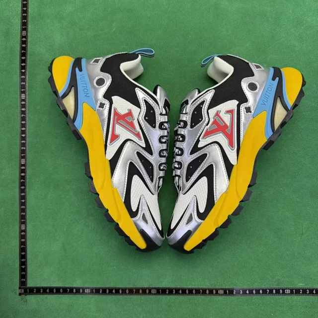 Louis Vuitton Sneakers Low-Top Chunky product detail image 30