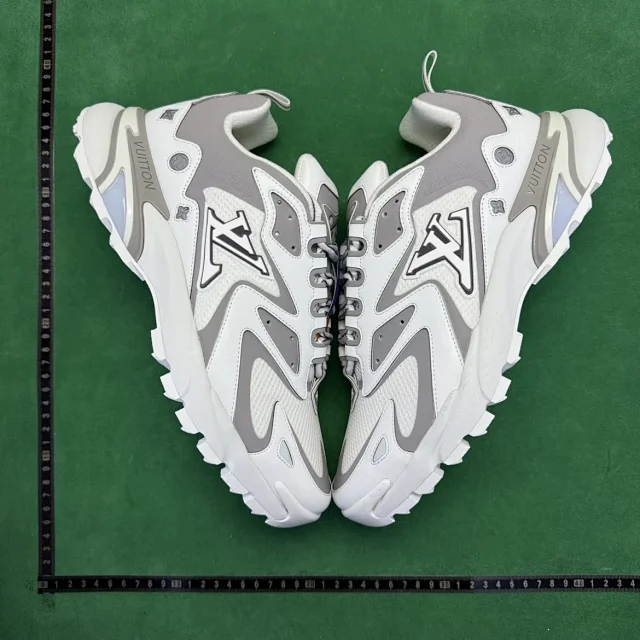 Louis Vuitton Sneakers Low-Top Chunky product detail image 86