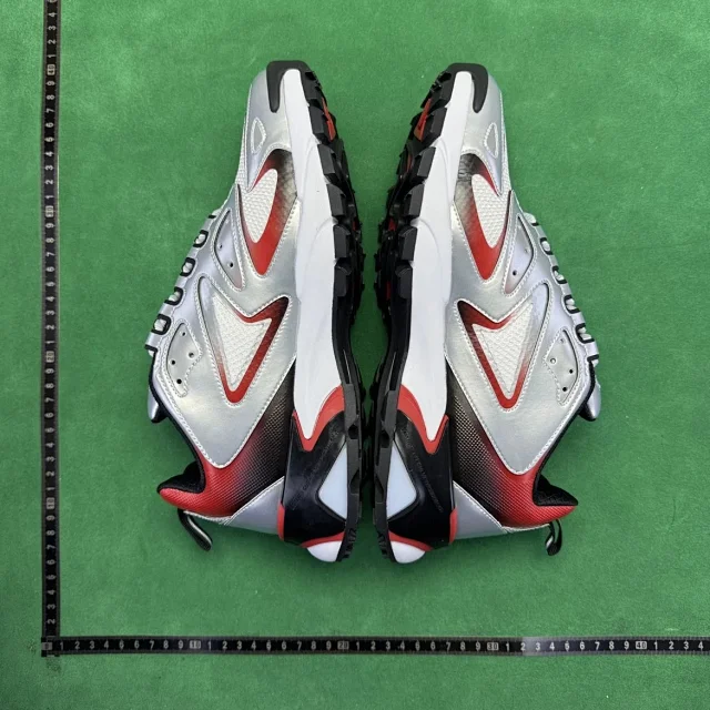 Louis Vuitton Sneakers Low-Top Chunky product detail image 47