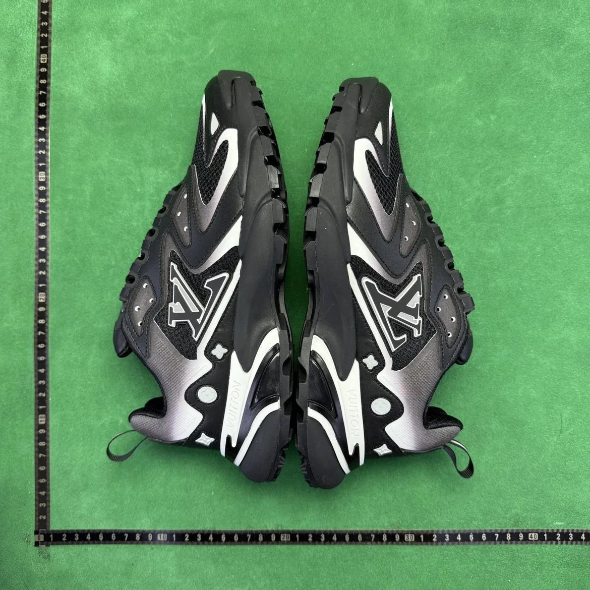 Louis Vuitton Sneakers Low-Top Chunky image 13