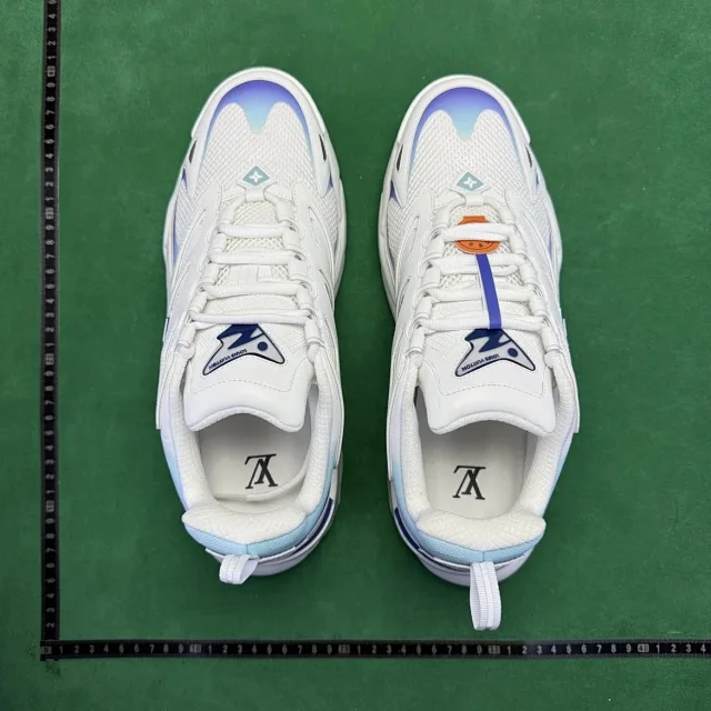 Louis Vuitton Sneakers Low-Top Chunky product detail image 70