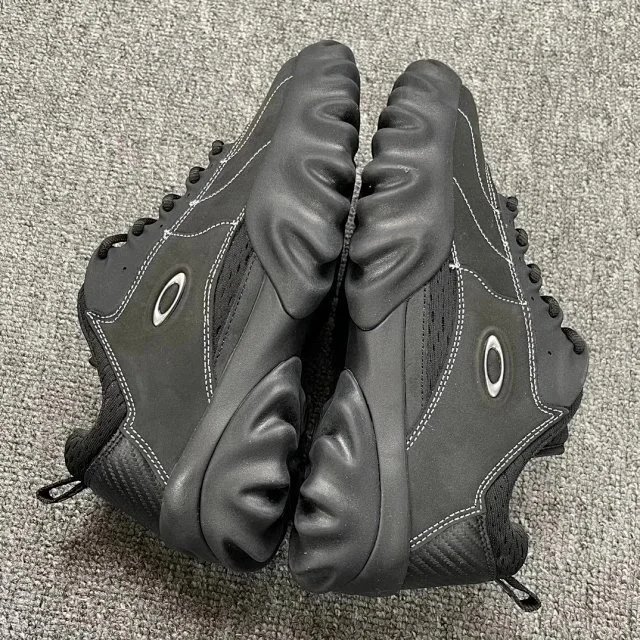 Oakley Sneakers Low-Top with Sculpted Sole image 3