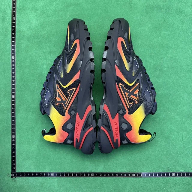 Louis Vuitton Sneakers Low-Top Chunky product detail image 56