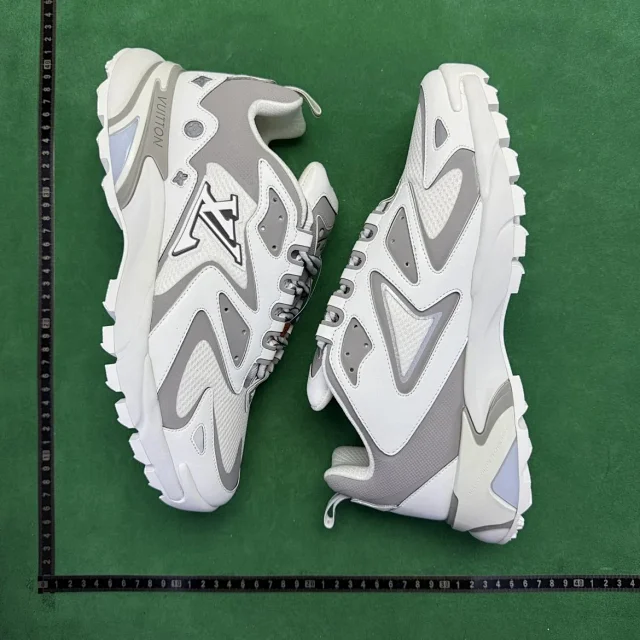 Louis Vuitton Sneakers Low-Top Chunky product detail image 88