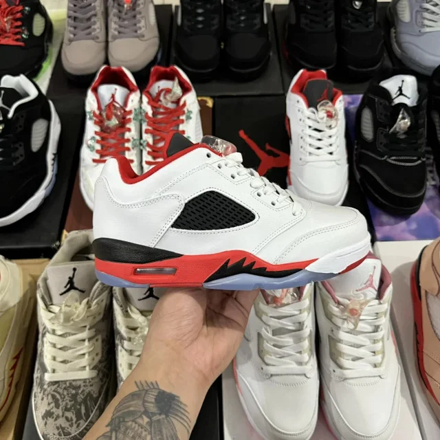 Jordan Sneakers Air 5 product detail image 30