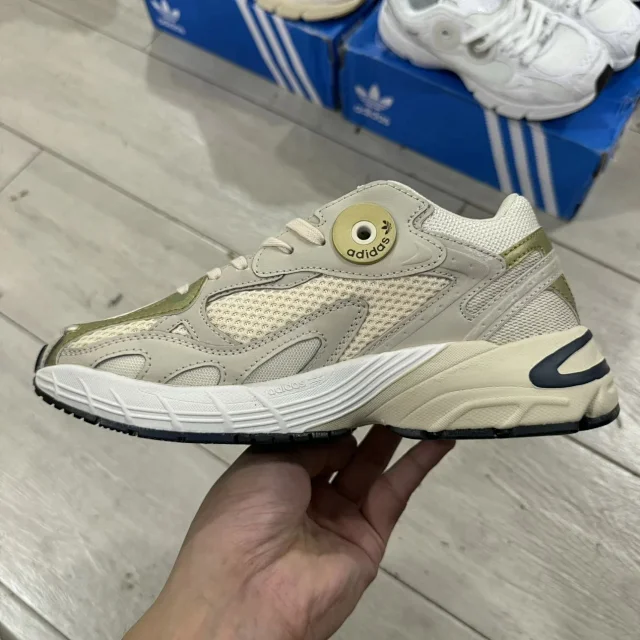 Adidas Sneakers Astir product detail image 39