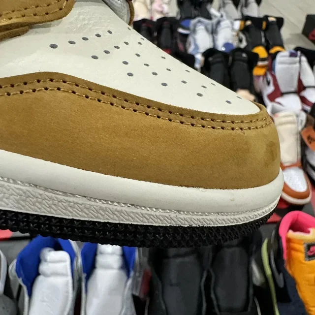 Jordan Sneakers Air 1 High product detail image 9