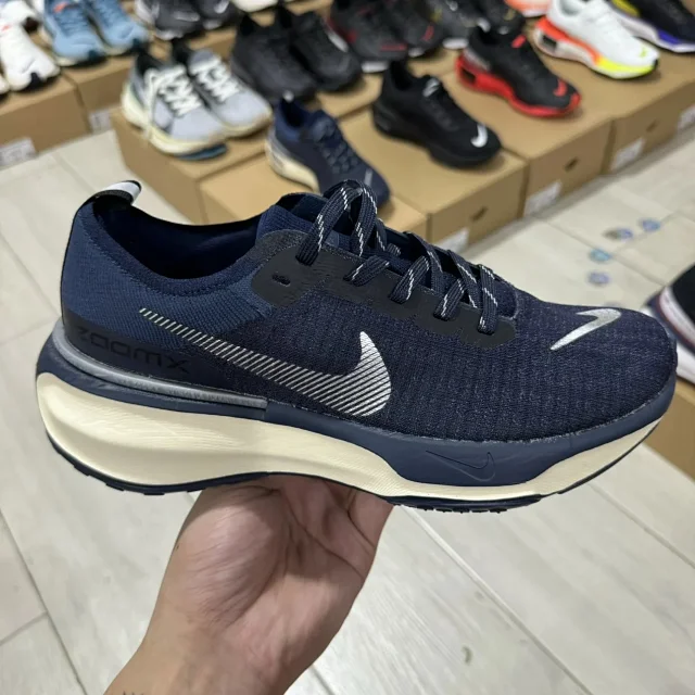 Nike Sneakers Invincible Run 3 product detail image 26