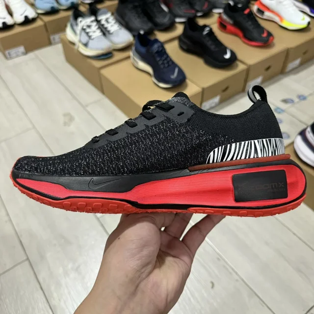 Nike Sneakers Invincible Run 3 product detail image 40