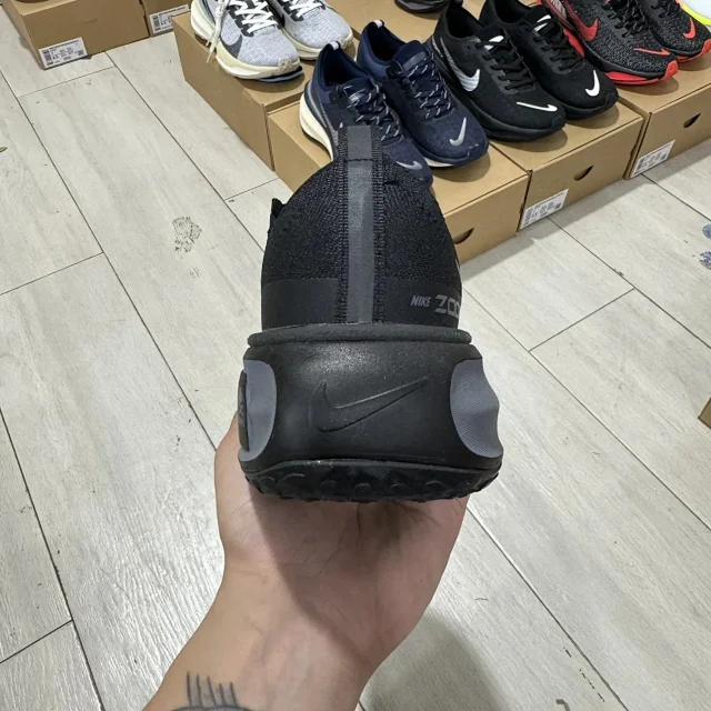 Nike Sneakers Invincible Run 3 product detail image 54