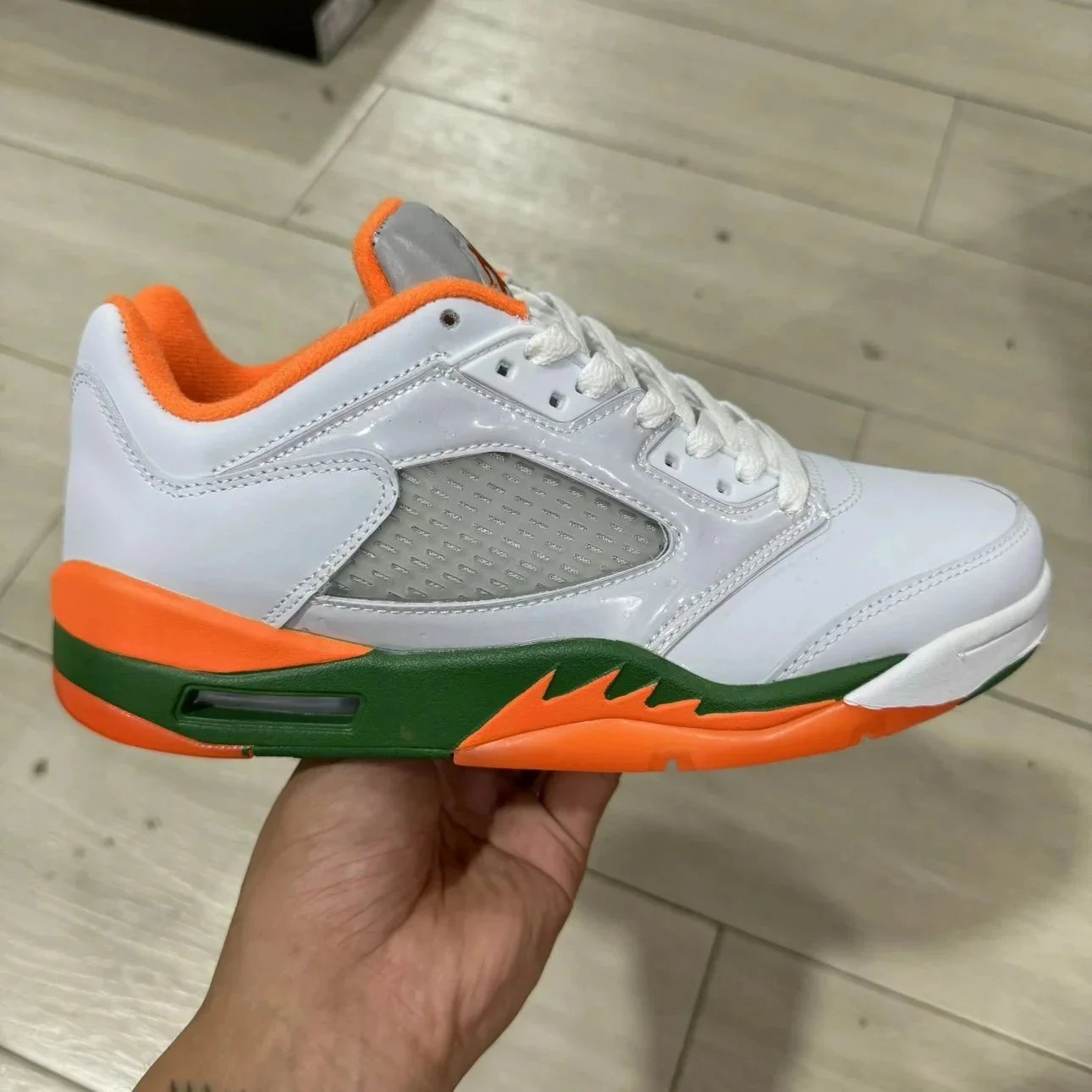 Jordan Sneakers Air 5-style low-top image 9