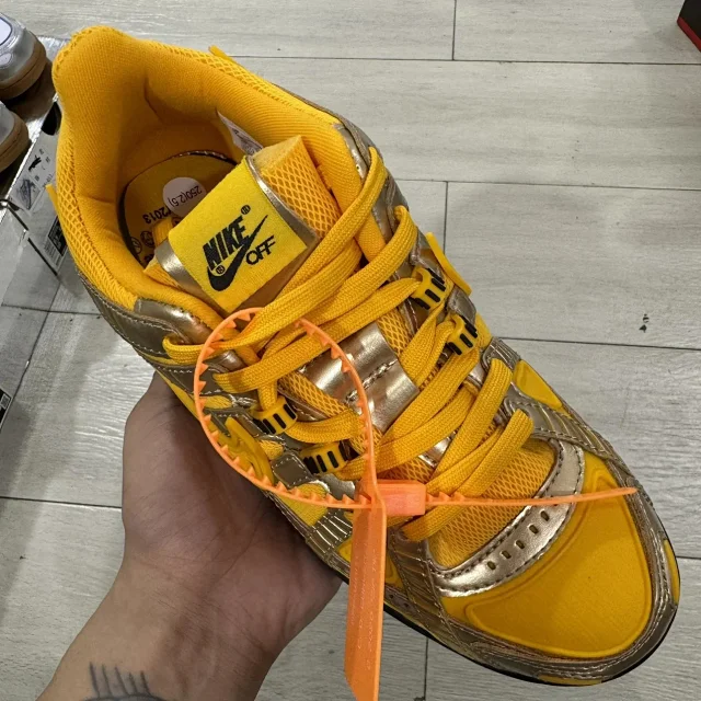 Nike Sneakers Air Rubber Dunk x Off-White product detail image 7