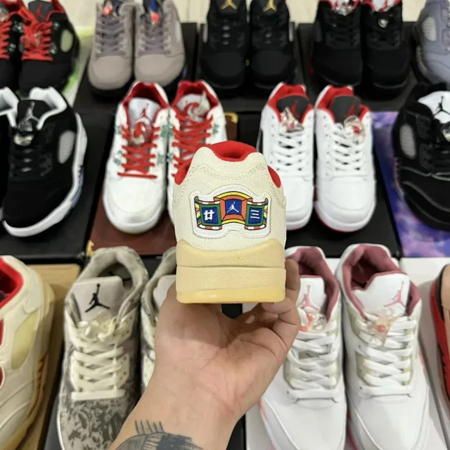 Jordan Sneakers Air 5 product detail image 5