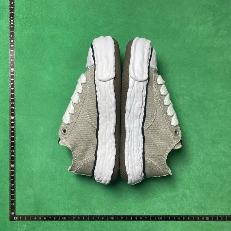 MMY BLAKEY Sneakers Low-Top Wavy-Sole Lace-Up — No. 12 Dissolving Gray-Green A11FW702