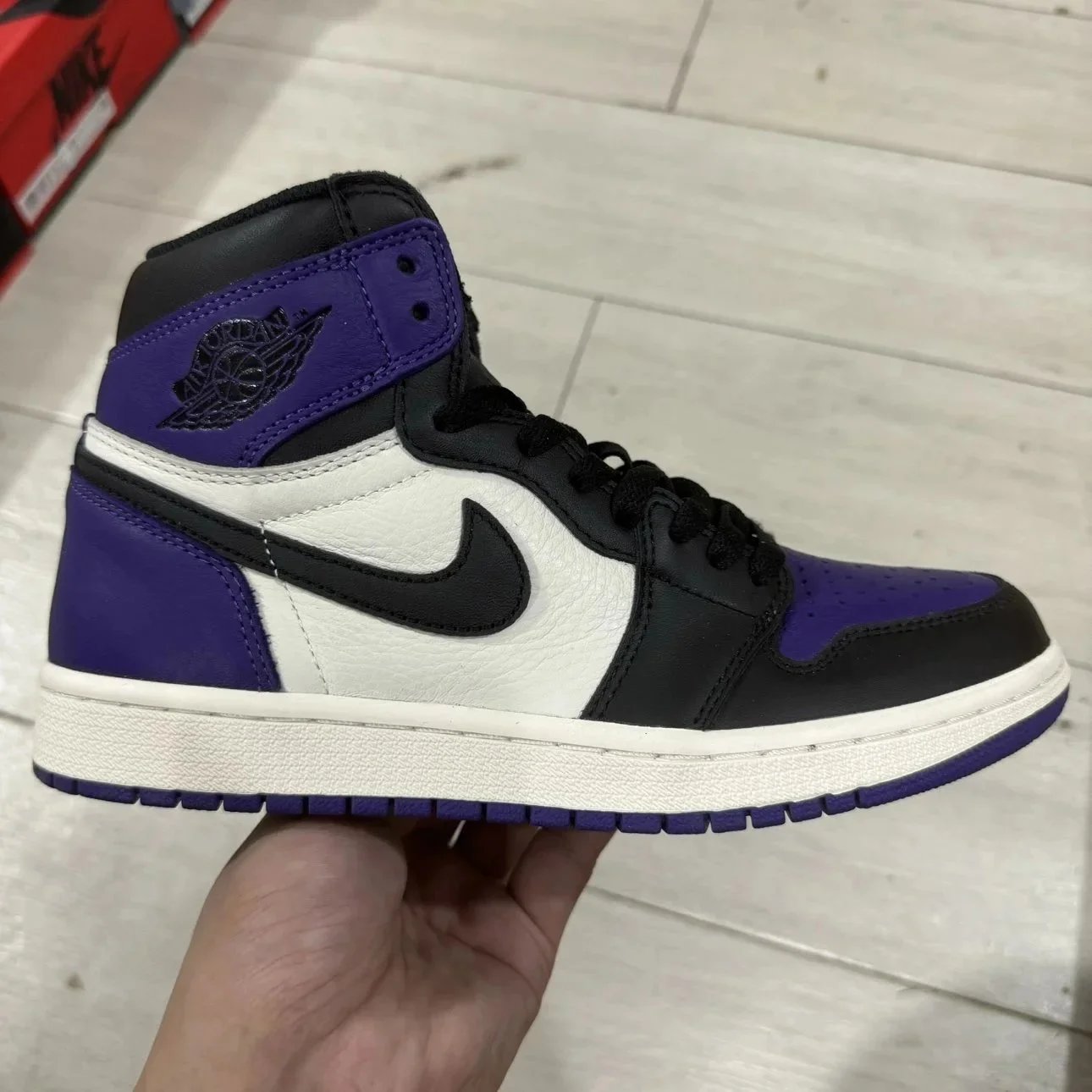 Jordan Sneakers High-Top Leather Lace-Up image 11