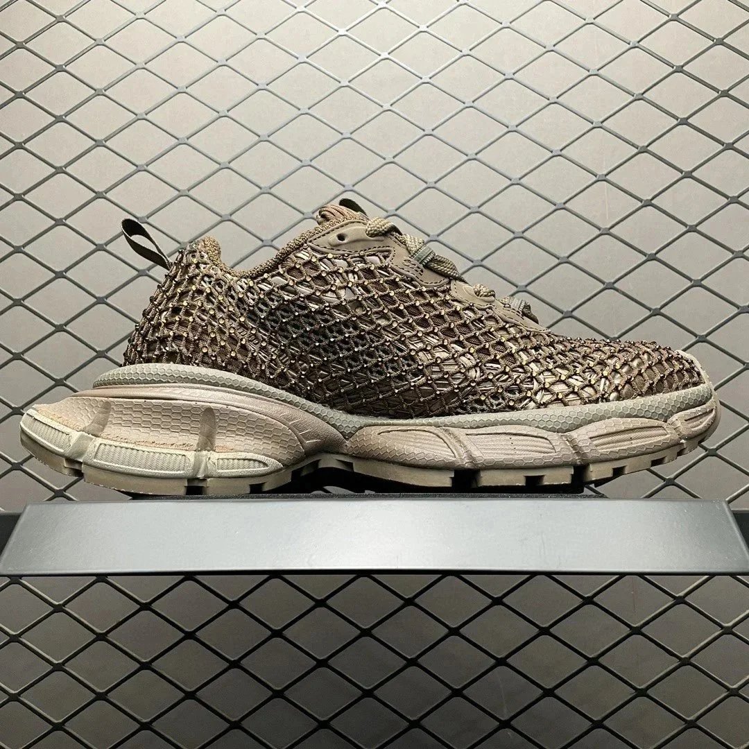 Balenciaga Sneakers 3XL mesh-overlay image 4