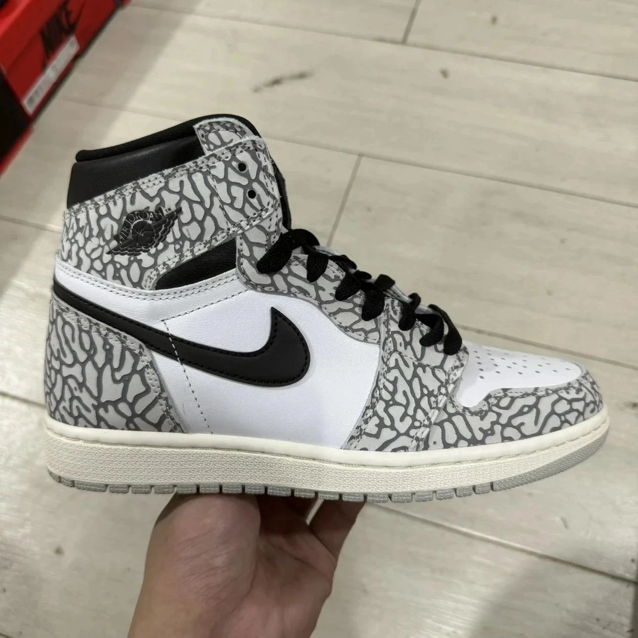Jordan Sneakers High-Top Leather Lace-Up image 7