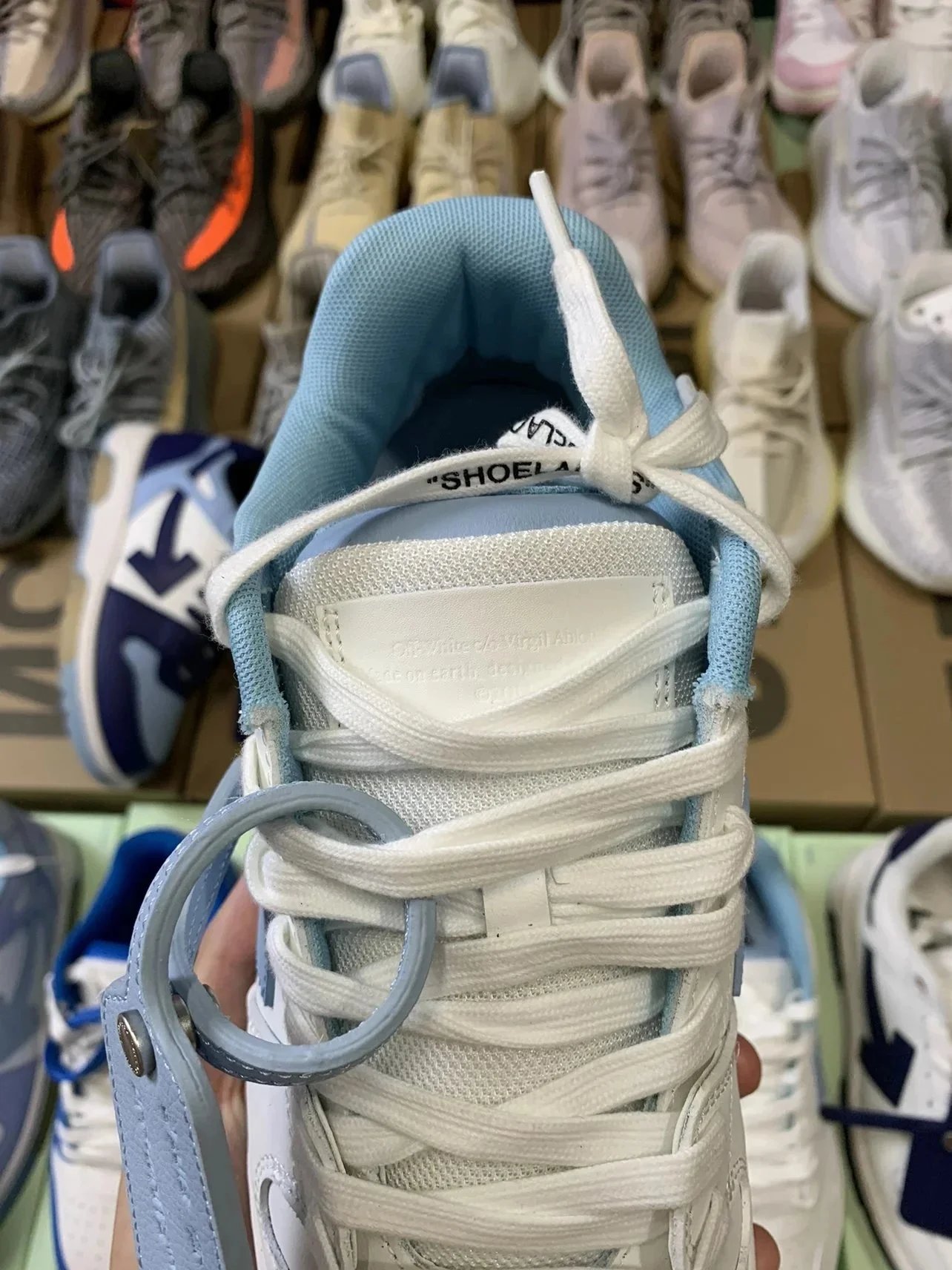 Off-White Sneakers Out Of Office low-top arrow image 11