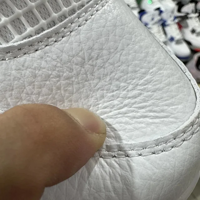 Jordan Sneakers Air 4 product detail image 9