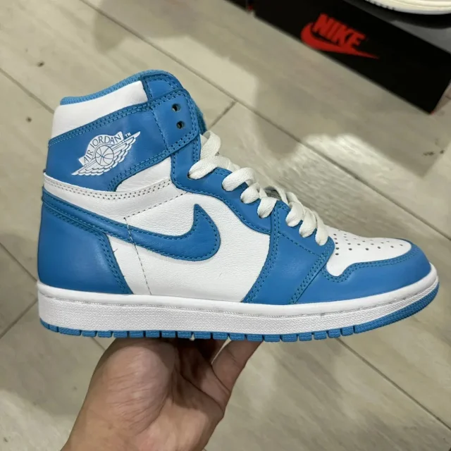 Nike Sneakers Air Jordan 1 High OG product detail image 3