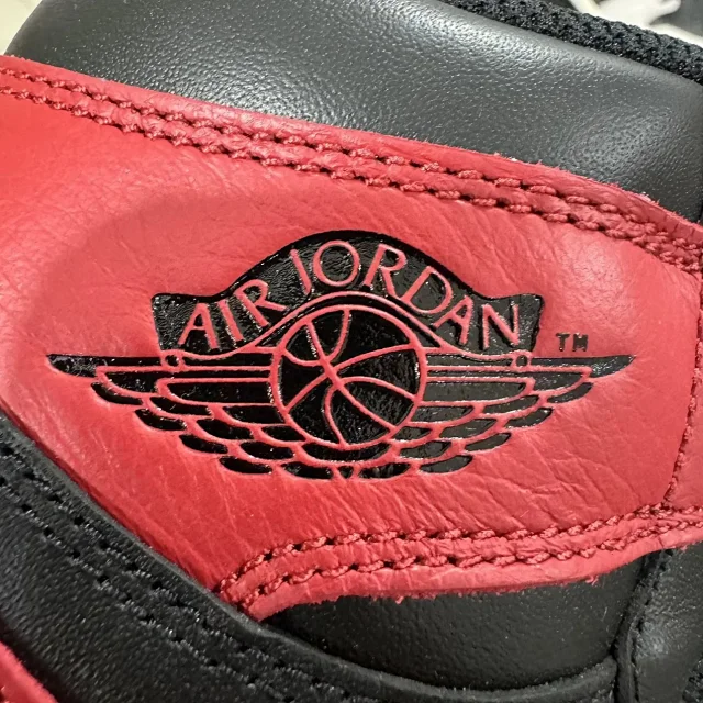 Nike Sneakers Air Jordan 1 High OG product detail image 79