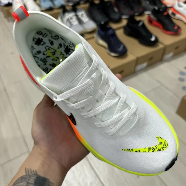 Nike Sneakers Invincible Run 3 product detail image 49