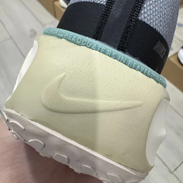 Nike Sneakers Invincible Run 3 product detail image 13