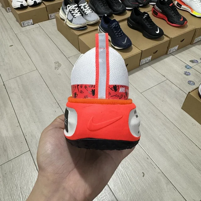 Nike Sneakers Invincible Run 3 product detail image 48