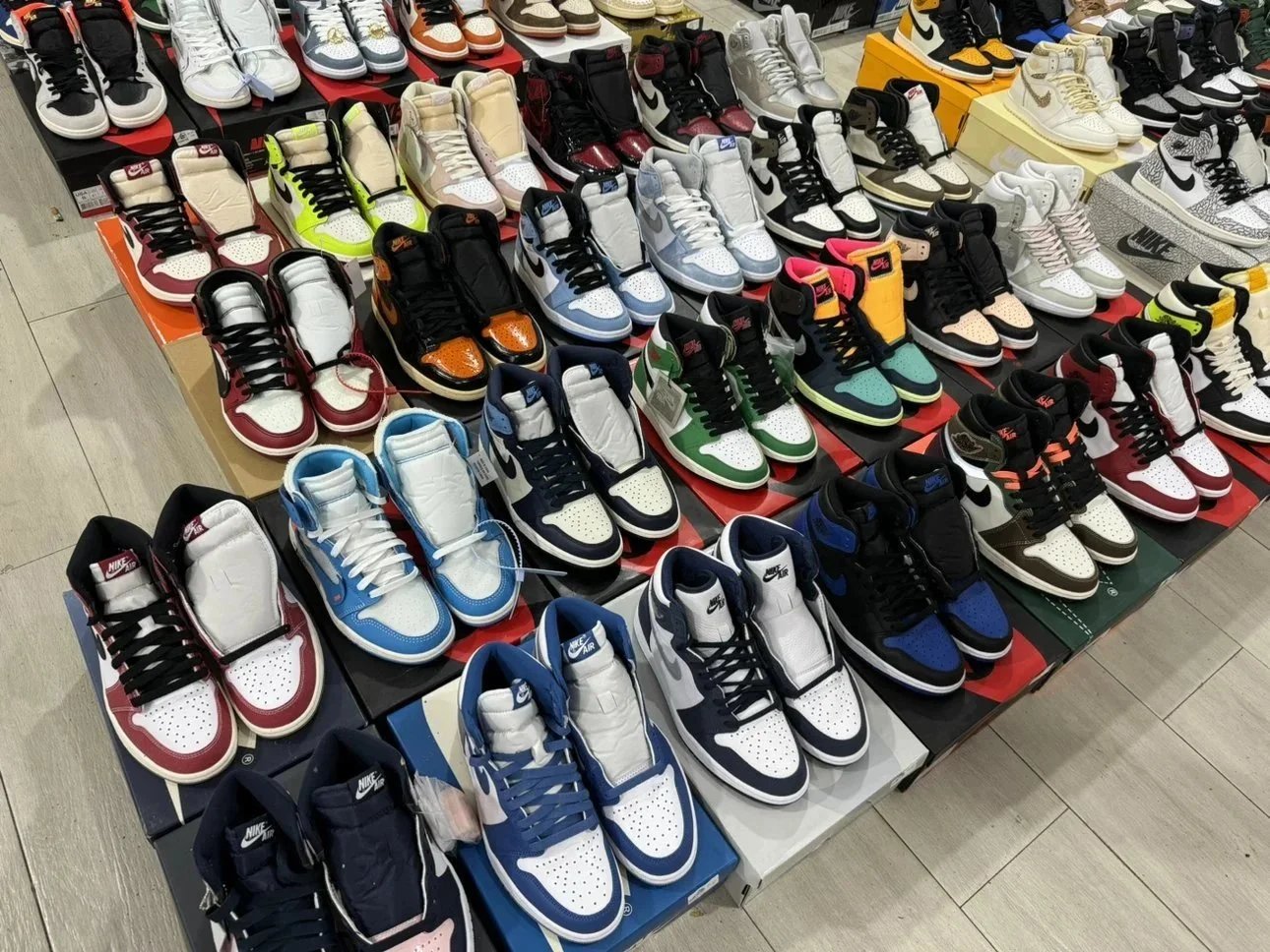 Nike Sneakers Air Jordan 1 High-Top image 2