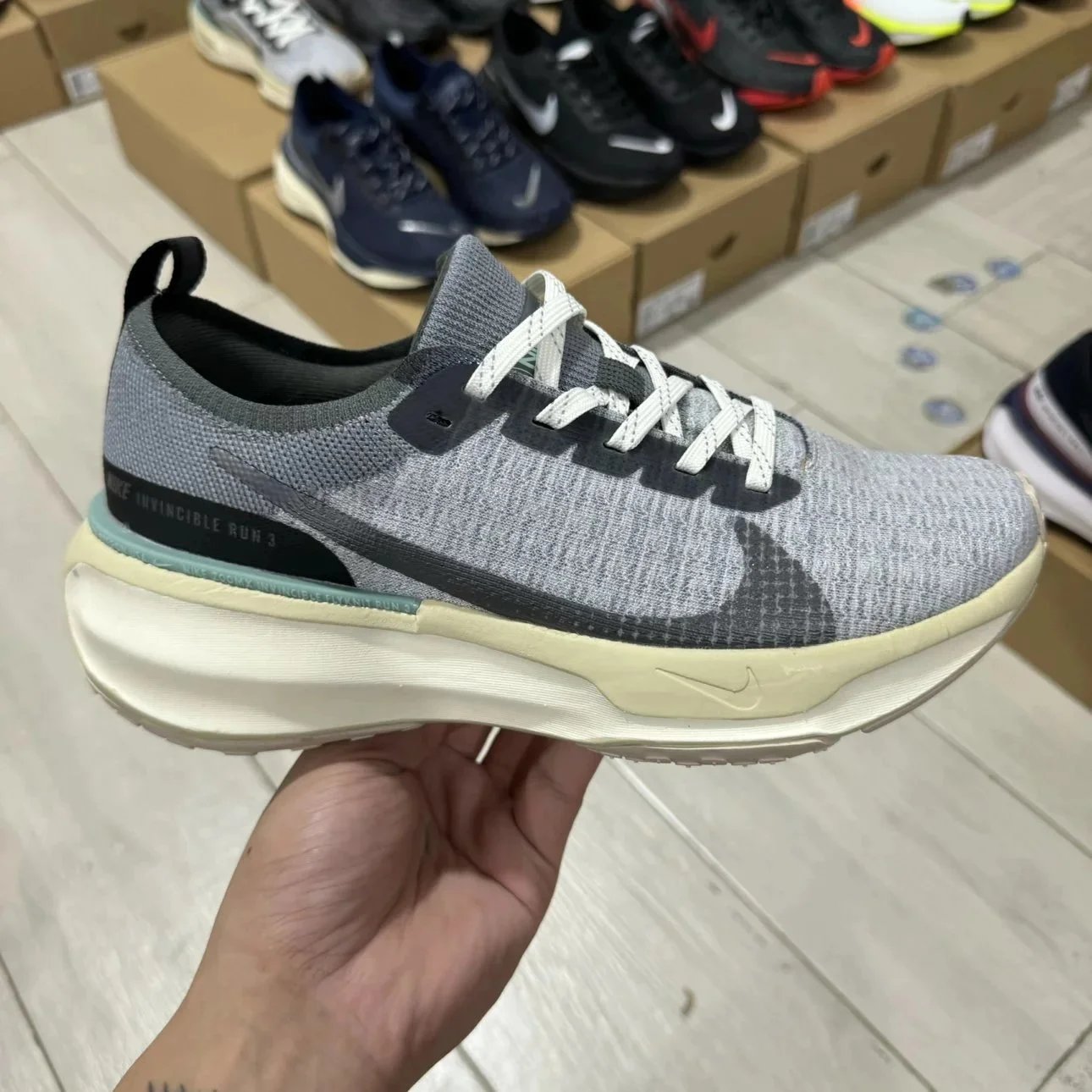 Nike Sneakers Invincible Run 3 image 3