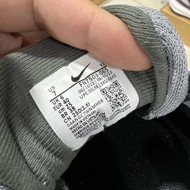 Nike Sneakers Invincible Run 3 product detail image 15