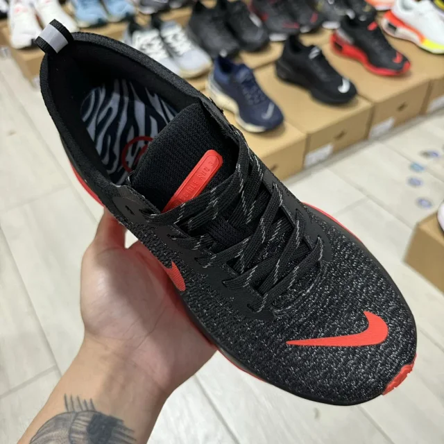 Nike Sneakers Invincible Run 3 product detail image 43