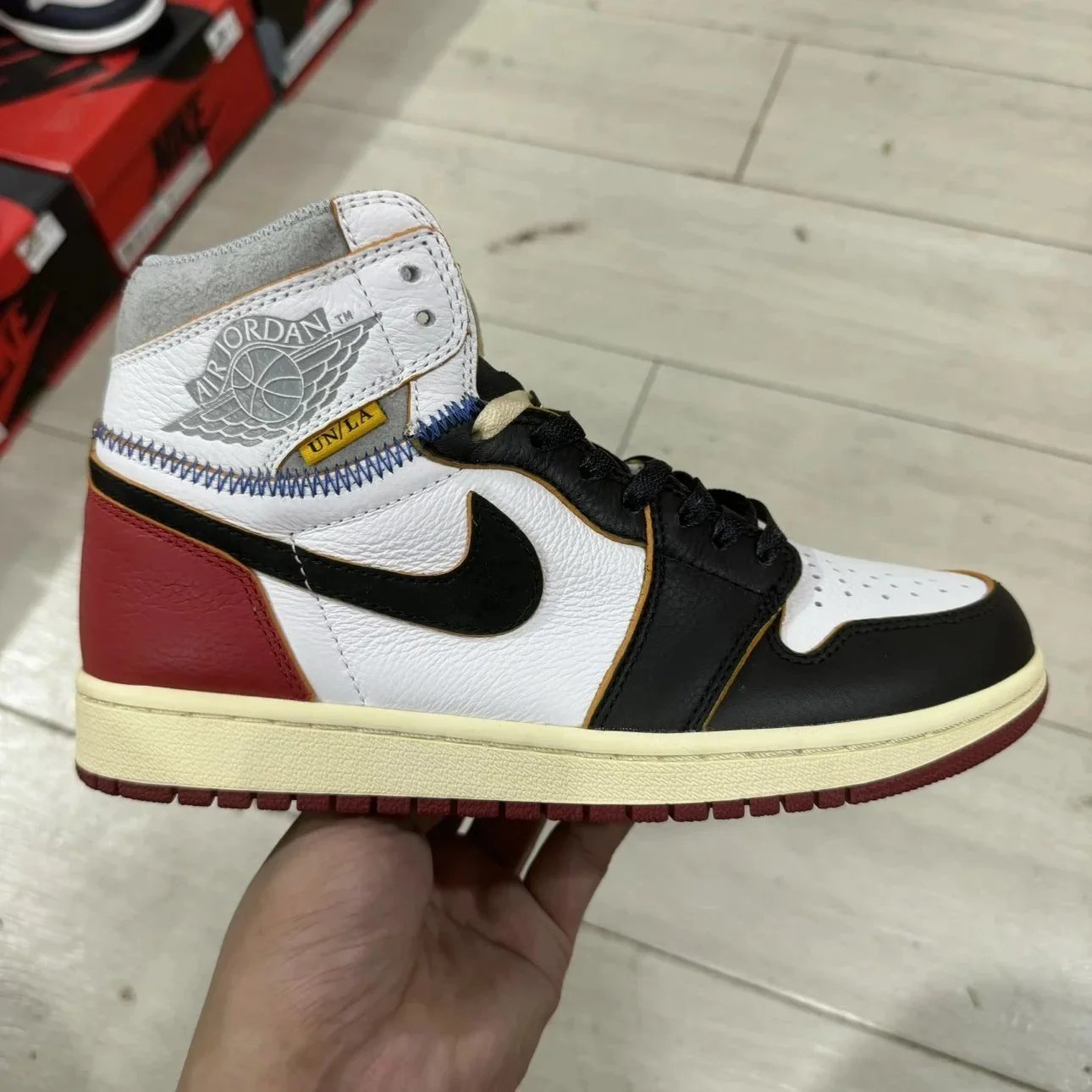 Jordan Sneakers High-Top Leather Lace-Up image 3