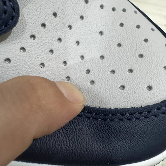 Jordan Sneakers High-Top Leather Lace-Up product detail image 4
