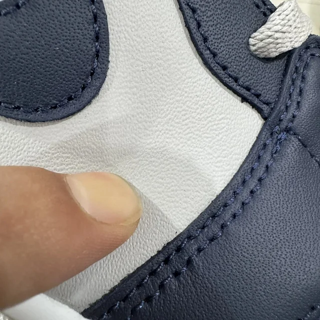 Jordan Sneakers High-Top Leather Lace-Up product detail image 6