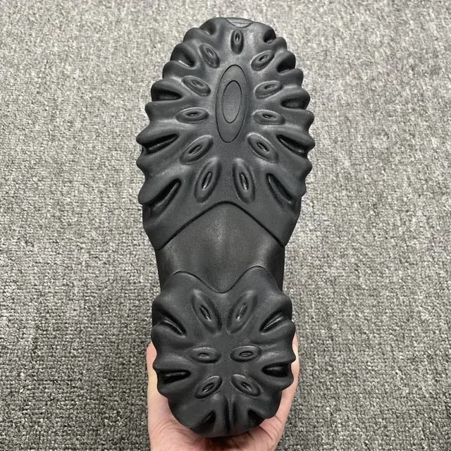 Oakley Sneakers Low-Top with Sculpted Sole product detail image 6