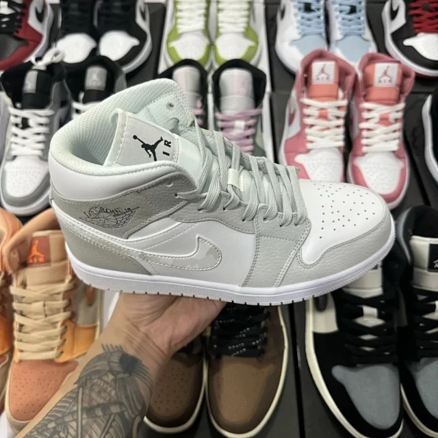 Nike Sneakers Air Jordan 1 Mid product detail image 22